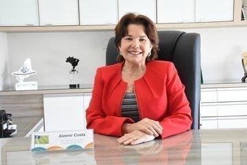 Alzenir Porto presidenta da Jucepi