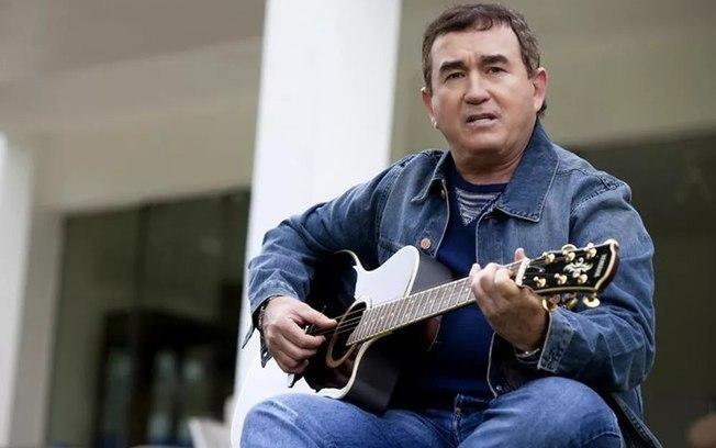 Amado Batista testou positivo para Covid-19