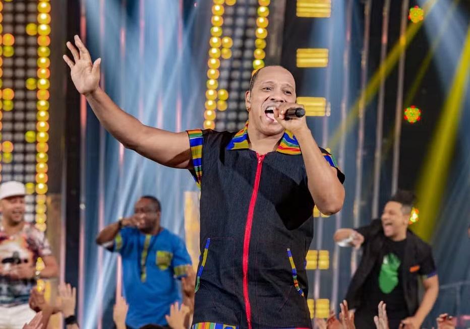 Vocalista do grupo Molejo, Anderson, morre nesta sexta (26)