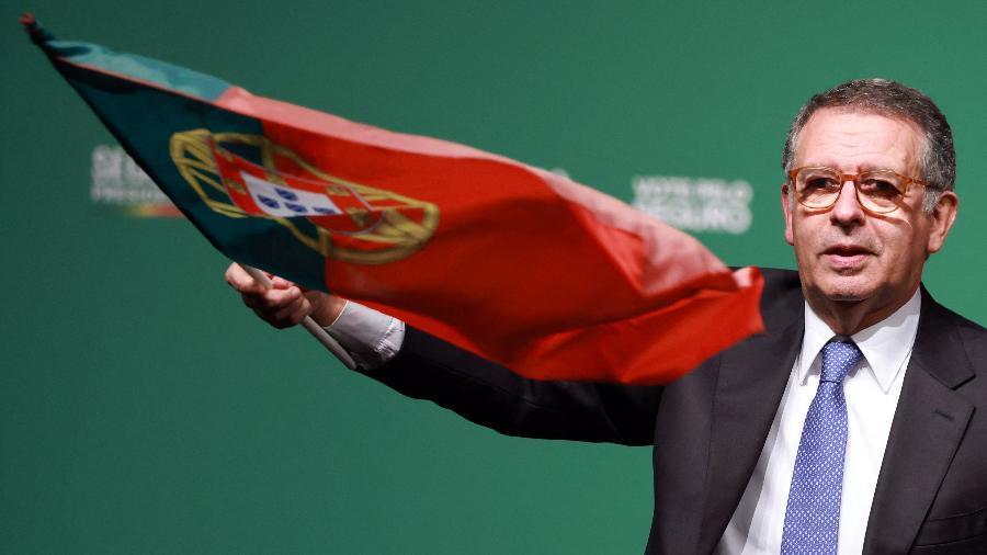 Seguro teve apoio de partidos da esquerda e da direita, que desejam conter a crescente onda populista
