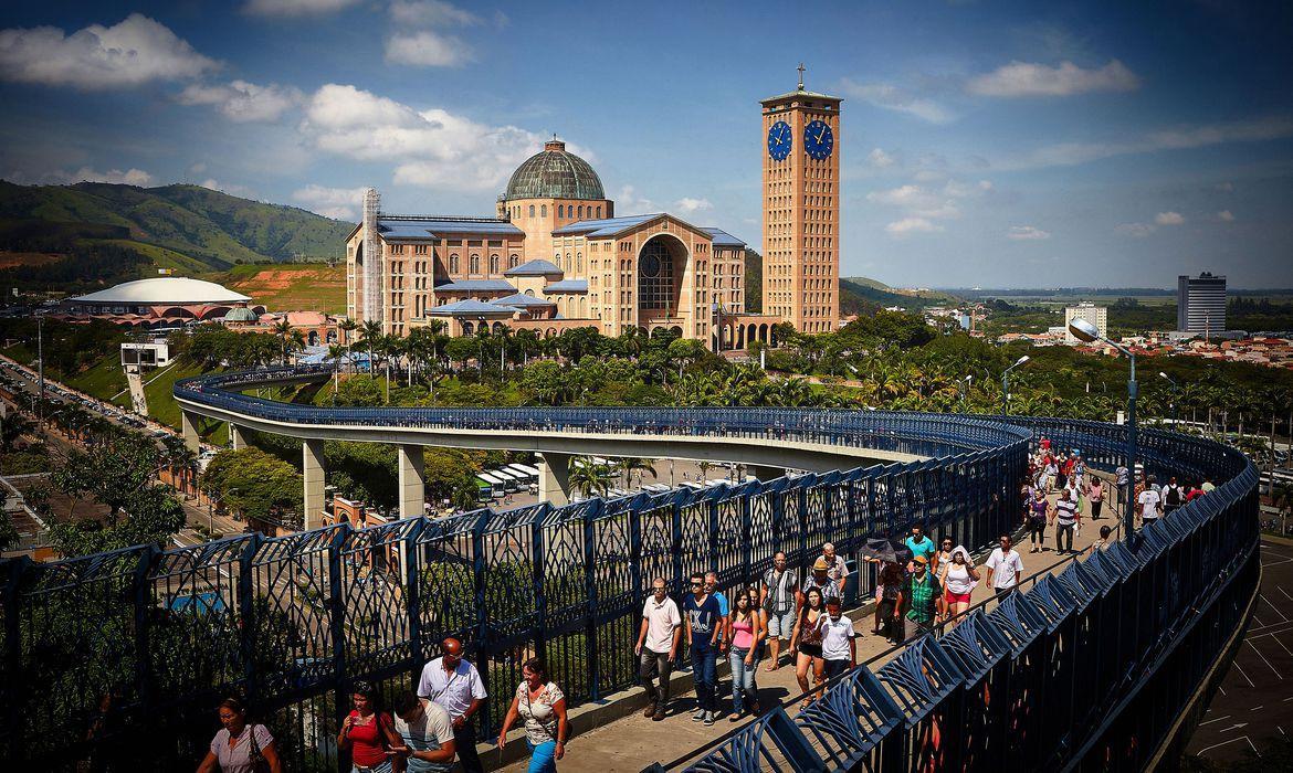 Turismo religioso em Aparecida (SP)