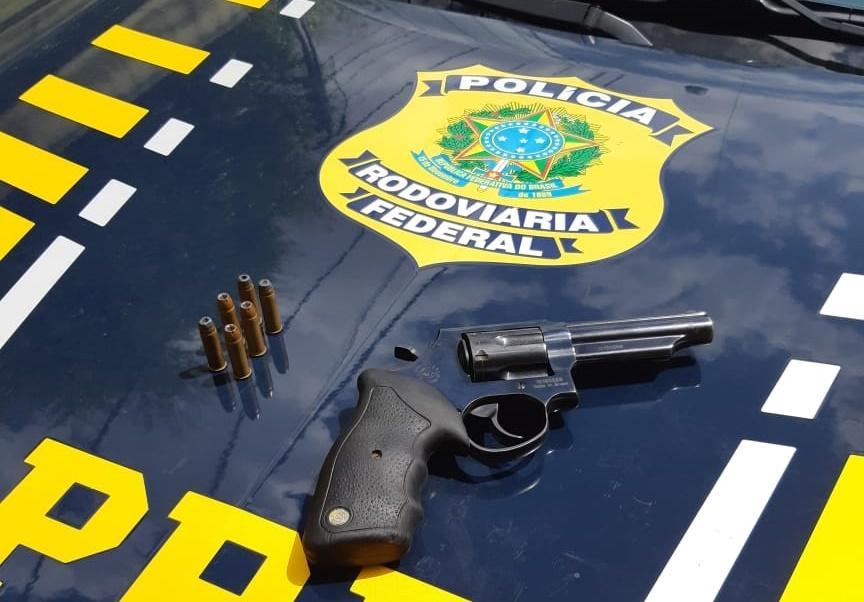 Arma apreendida pela PRF-PI