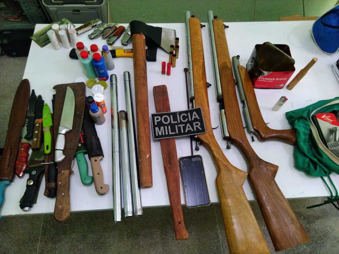 Armas encontradas na casa do suspeito
