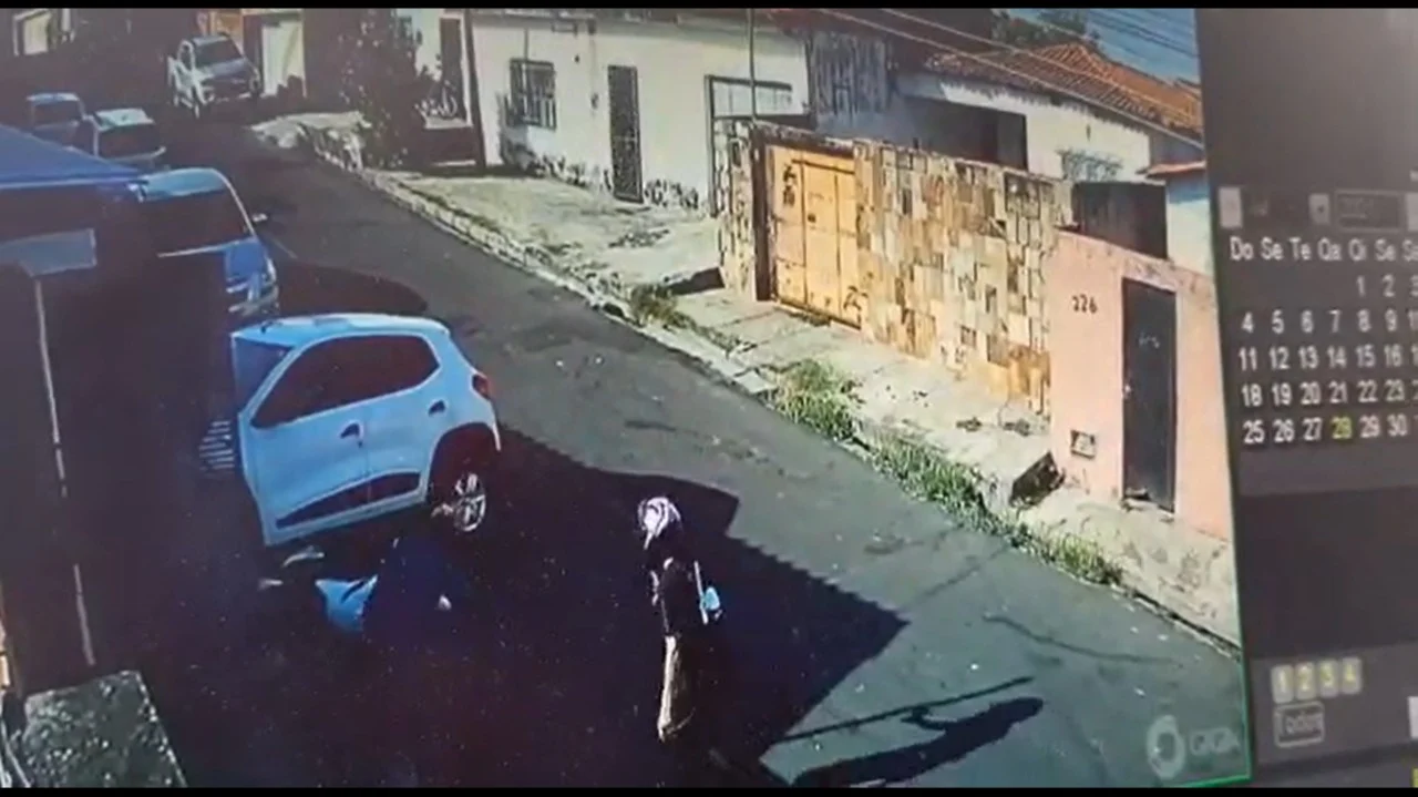 Assaltante atira em motorista que o atropelou