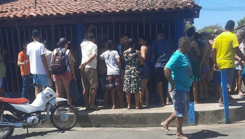 Taxista foi assassinado dentro de bar em Teresina