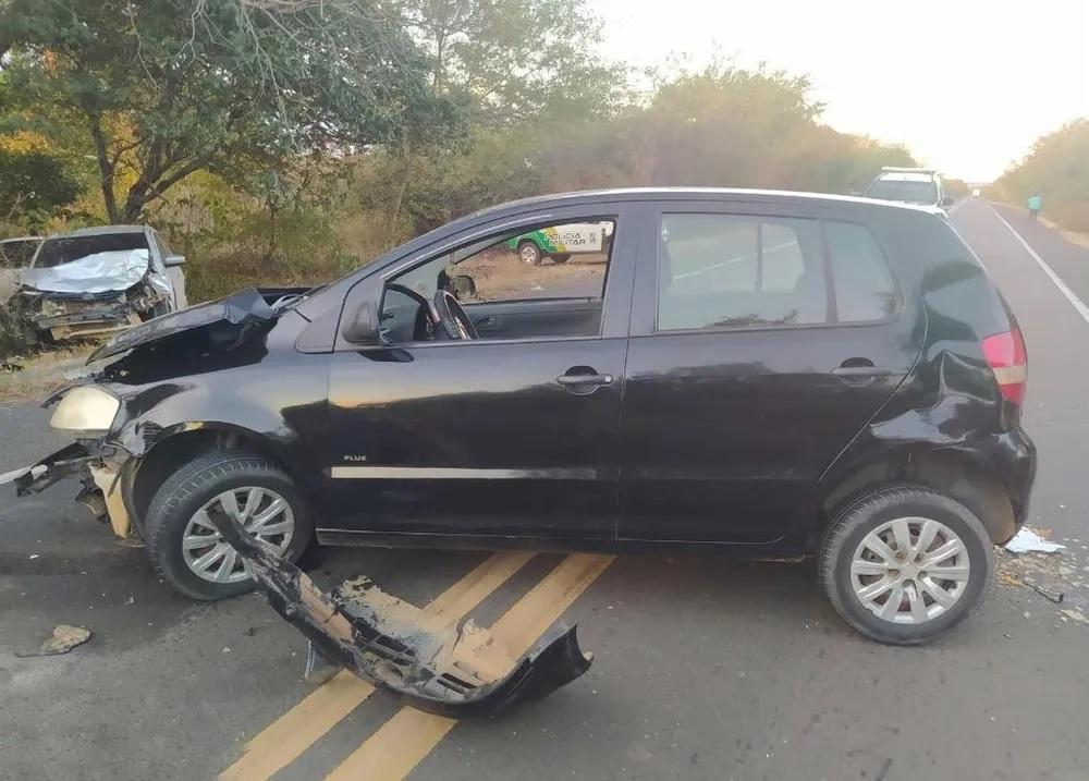 Acidente deixou duas pessoas gravemente feridas