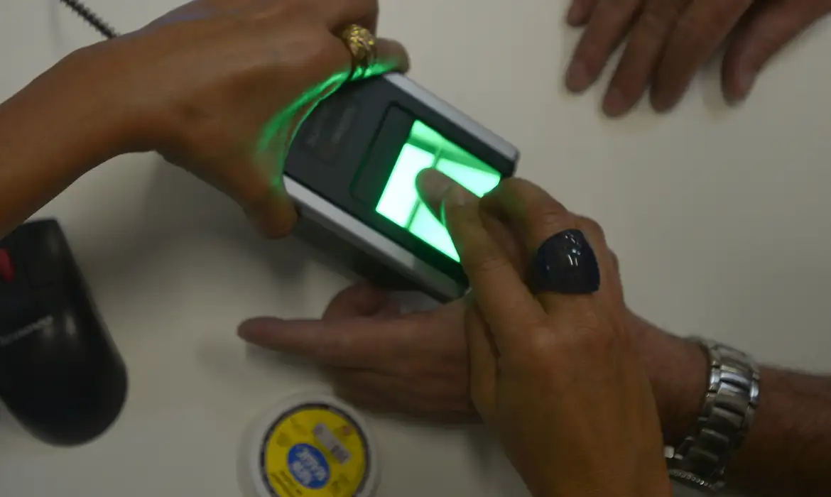 Governo adia exigência de biometria para maior parte dos programas sociais