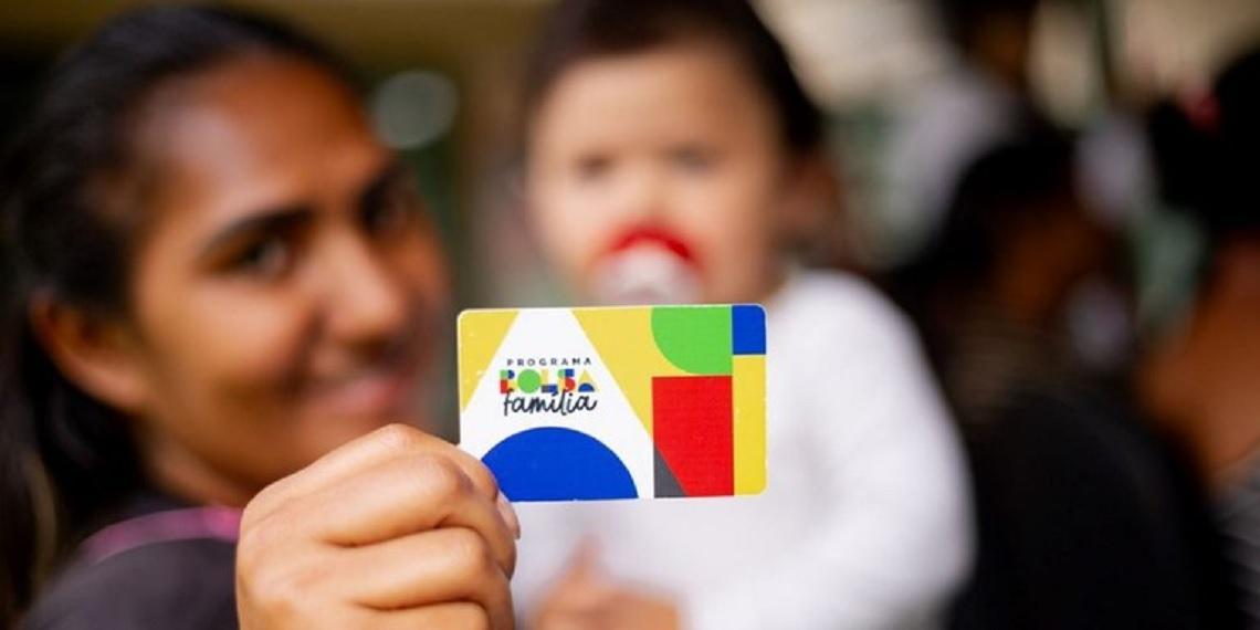 FGV diz que a renda gerada pelo trabalho impulsionou a mudança das classes sociais
