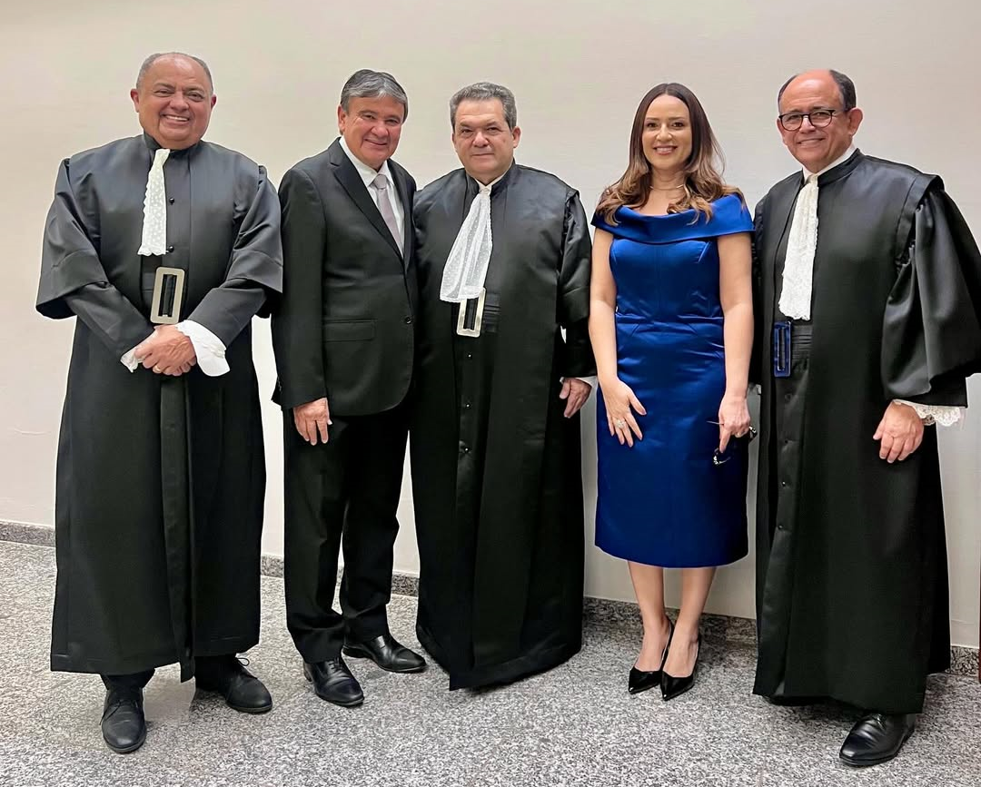 Wellington Dias participa da posse de Carlos Augusto Brandão
