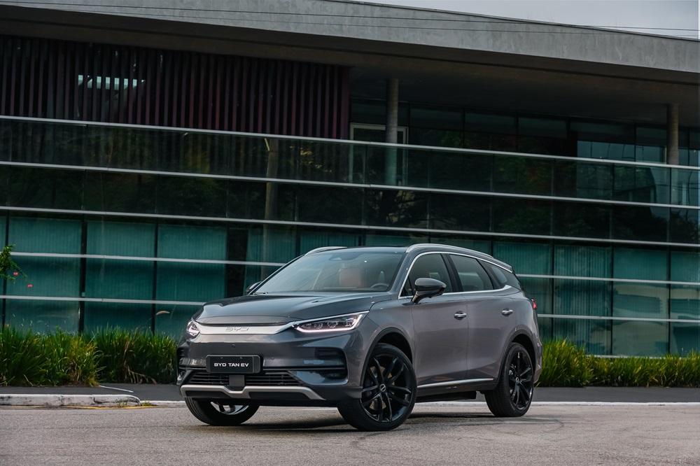 BYD Tan EV 2024 foi renovado e teve a autonomia ampliada