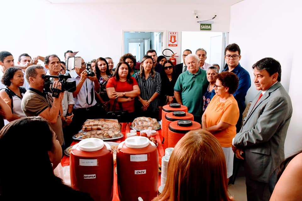 Vice-governadora Regina Sousa promove café da manhã com a presença do governador e entidades