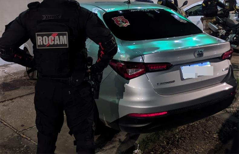 Veículo recuperado pelos policiais