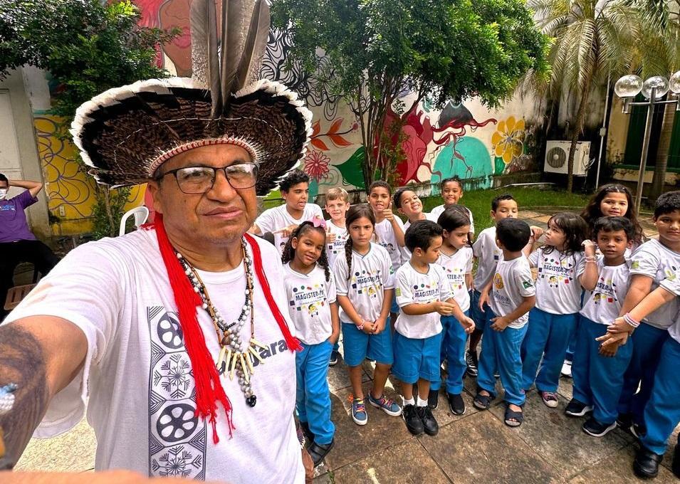 Cacique Henrique participa da abertura do evento no Museu do Piauí