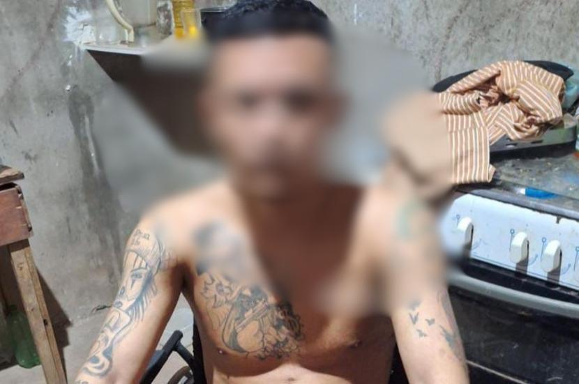 Wesley Francisco da Silva Moreira se entregou à polícia nessa terça-feira (25)