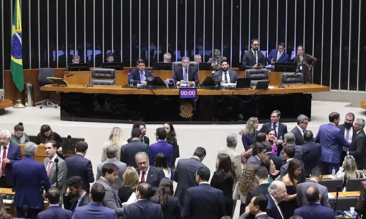 Plenário da Câmara dos Deputados nesta terça (17)