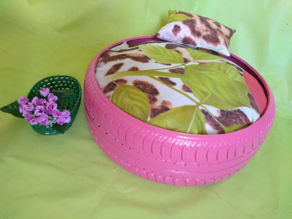 As caminhas pets com pneus reciclados obedecem combinação de cores