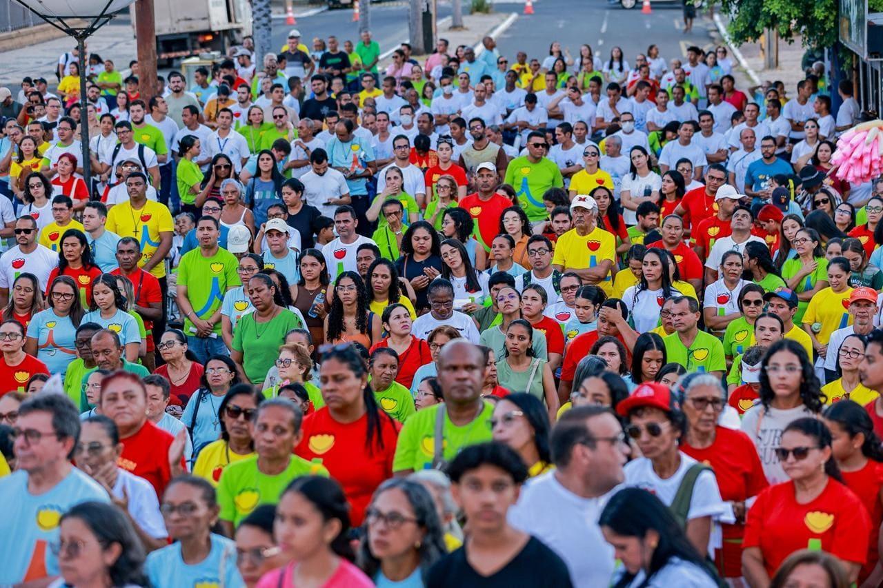 Fiéis de todas as idades participaram da Caminhada da Fraternidade no ano passado