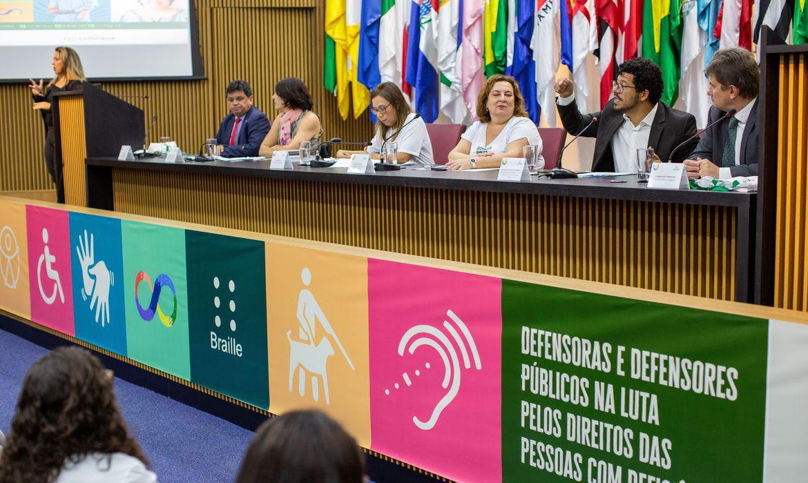 Lançada campanha nacional pelos direitos das pessoas com deficiência