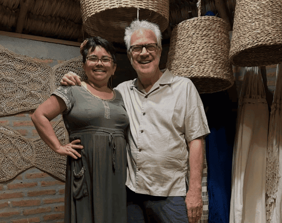 Pero Bial visitou a artesã piauiense Nêda Lopes