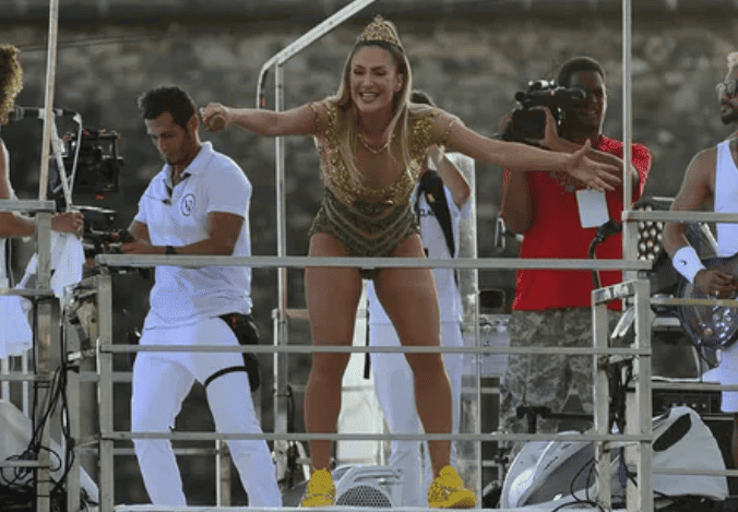 Trio elétrico com Claudia Leitte