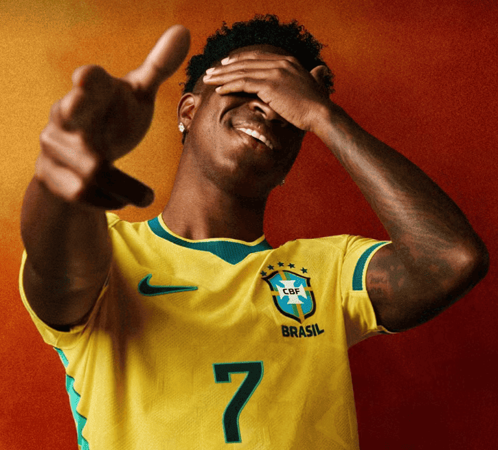 A camisa começa a ser vendida na próxima segunda-feira,23, no site da Nike