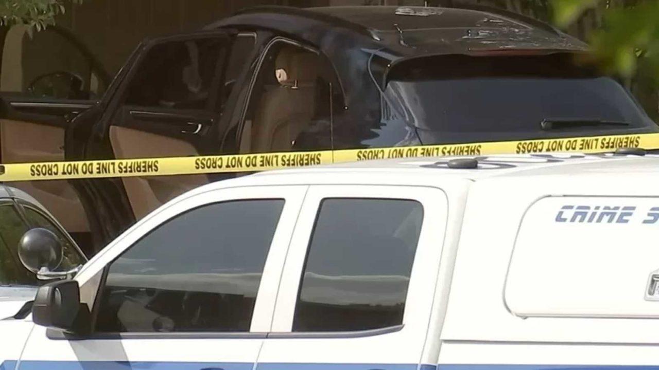 Mãe esquece filho dentro de carro