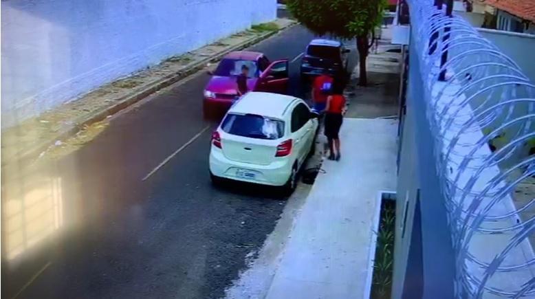 Advogada foi rendida por dupla armada