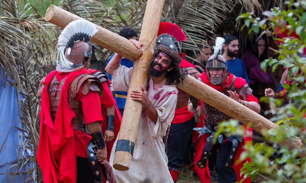 Feriado será no dia 18 de abril, Sexta-Feira da Paixão