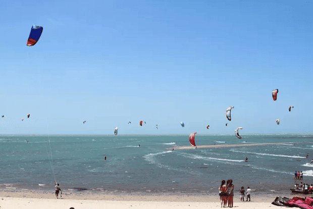 População teme proximidade com praticantes do Kitsurf