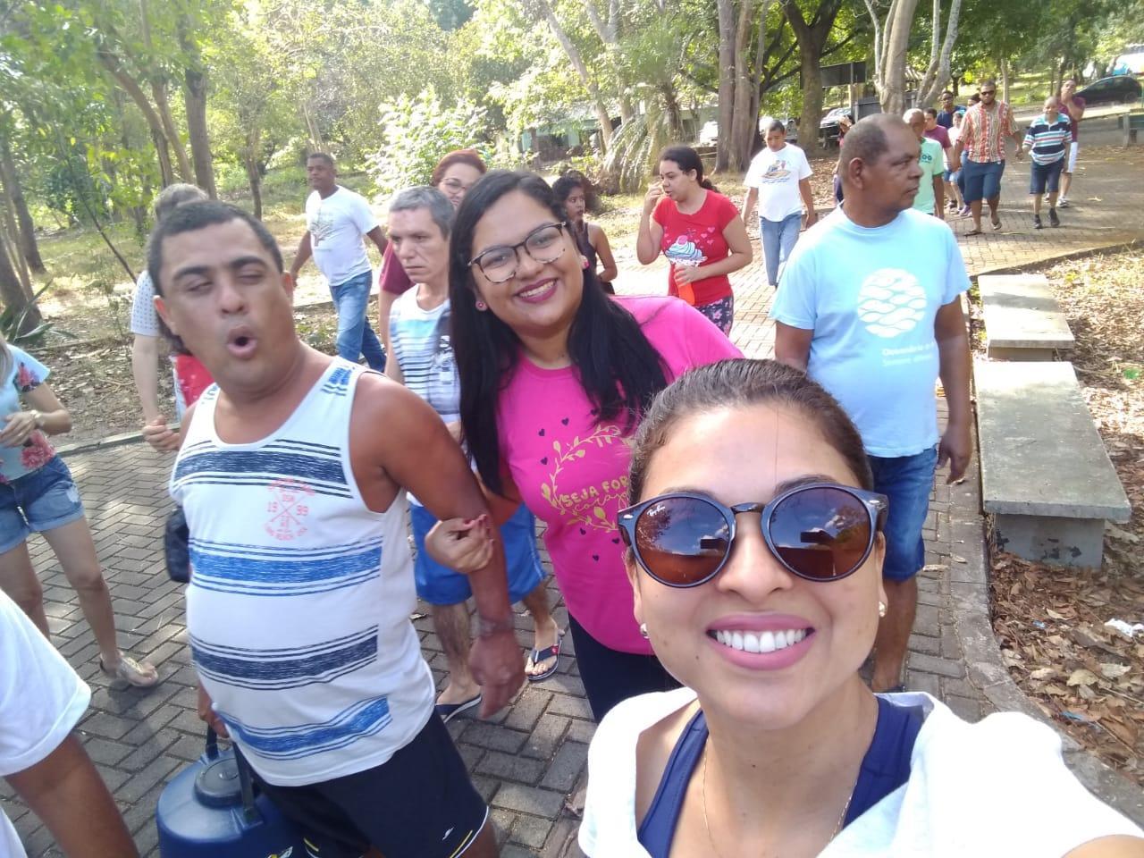 Centro Dia para Pessoas com Deficiência realiza visita ao Zoobotânico de Teresina