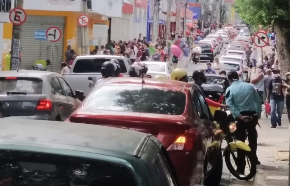 Proximidades da Rua Simplício Mendes, Centro de Teresina