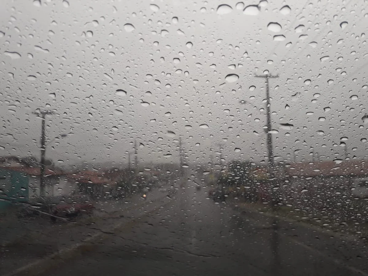 Alerta meteorológico aponta risco de chuvas intensas e baixa umidade do ar em cidades do Piauí até sexta-feira (24)
