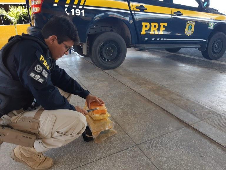 Foram encontrados 6,90 kg de Cloridrato de Cocaína avaliada em R$ 1.242.000,00