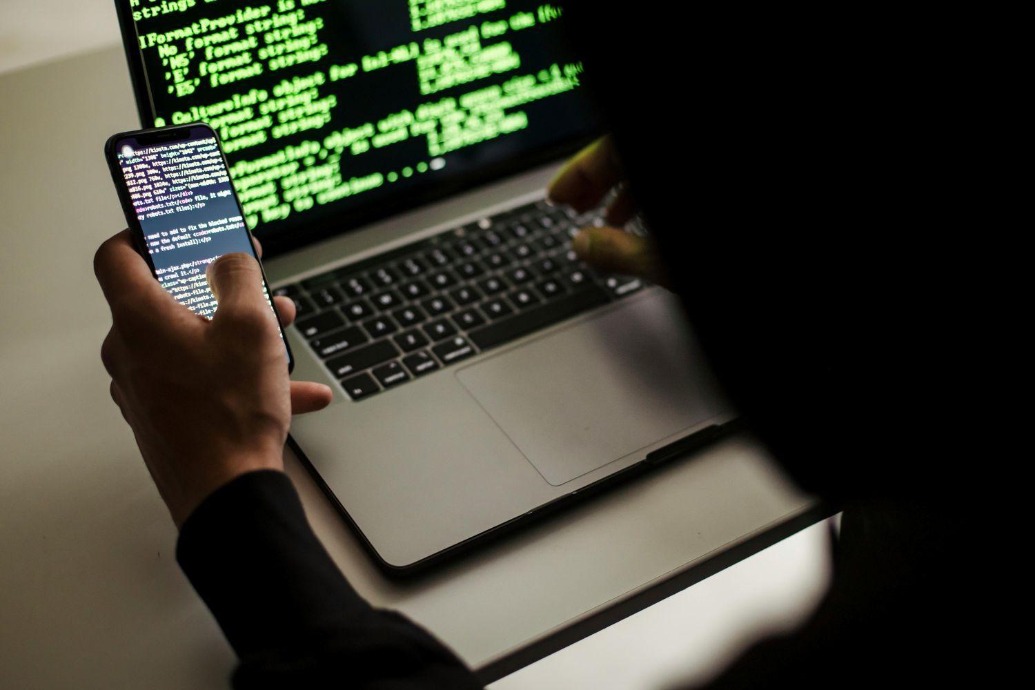 Consumidores precisam redobrar atenção contra perfis falsos