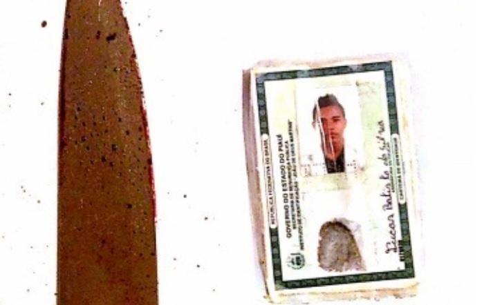 Faca enferrujada e a identidade do acusado Lucas Batista