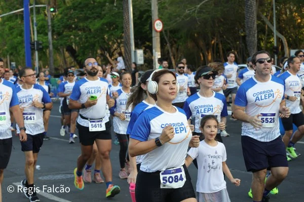 Corrida Alepi reúne atletas e incentiva saúde e superação em Teresina