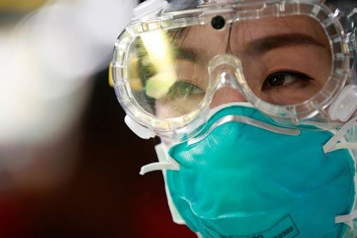 Máscara de proteção contra o novo coronavírus