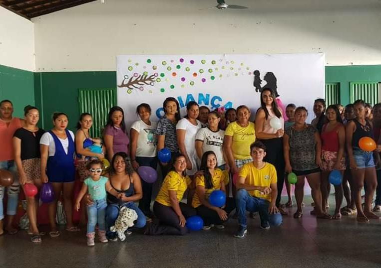 Criança Feliz