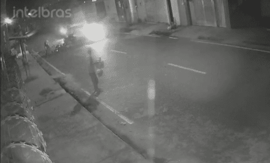 Imagens de câmeras de segurança mostram ação criminosa