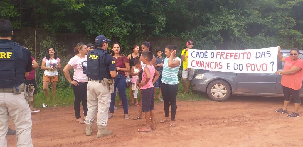 Manifestação no Povoado Soturno