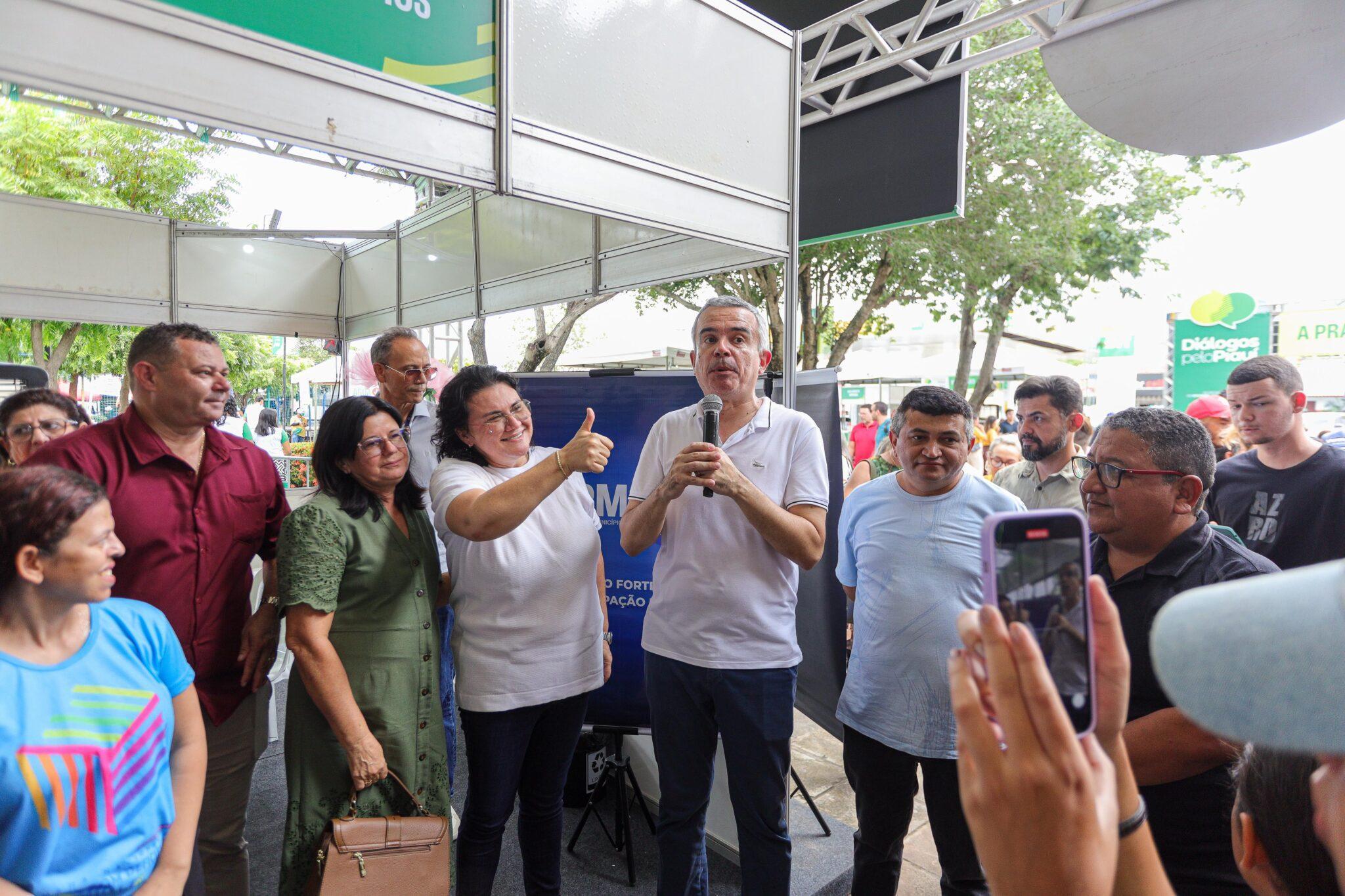 O secretário Washington Bonfim no evento Diálogos pelo Piauí em Piripiri