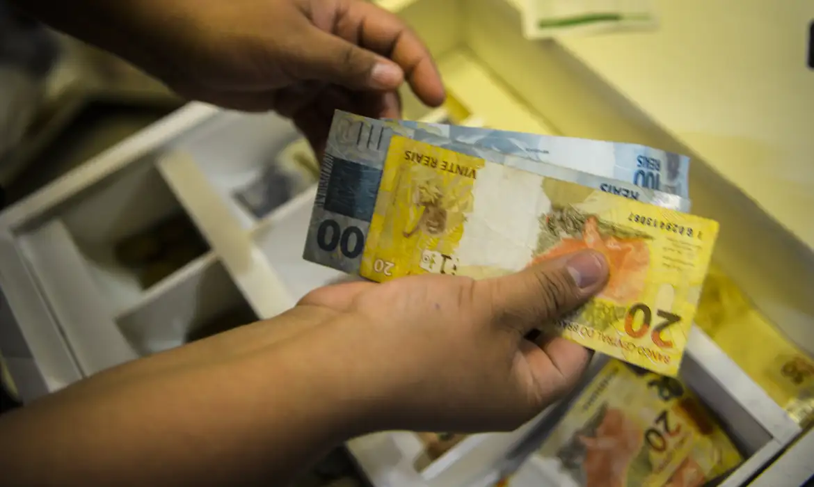 Brasil registra, em 2024, melhores resultados de renda, desigualdade e pobreza desde 1995