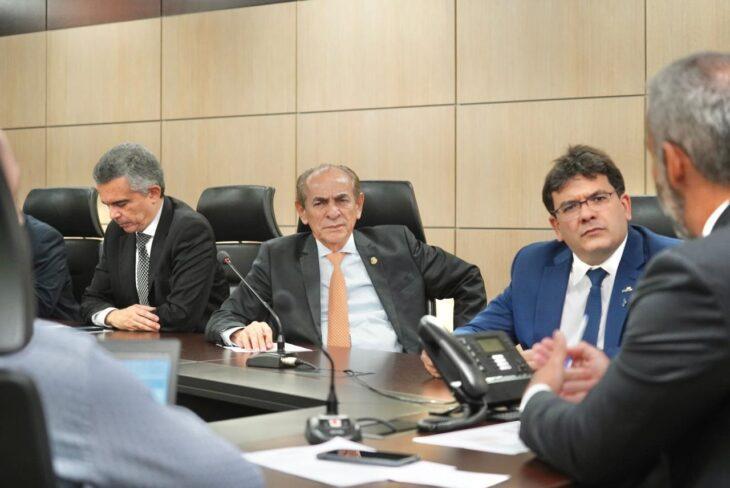 Governador trata de obras federais no Piauí com o Dnit