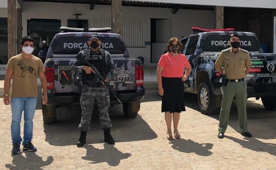 Prefeita Virgínia acompanha fiscalização de lockdown em Dom Inocêncio