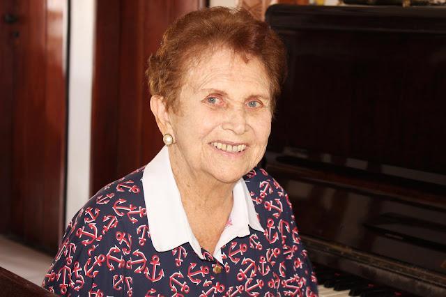Dona Florisa Silva