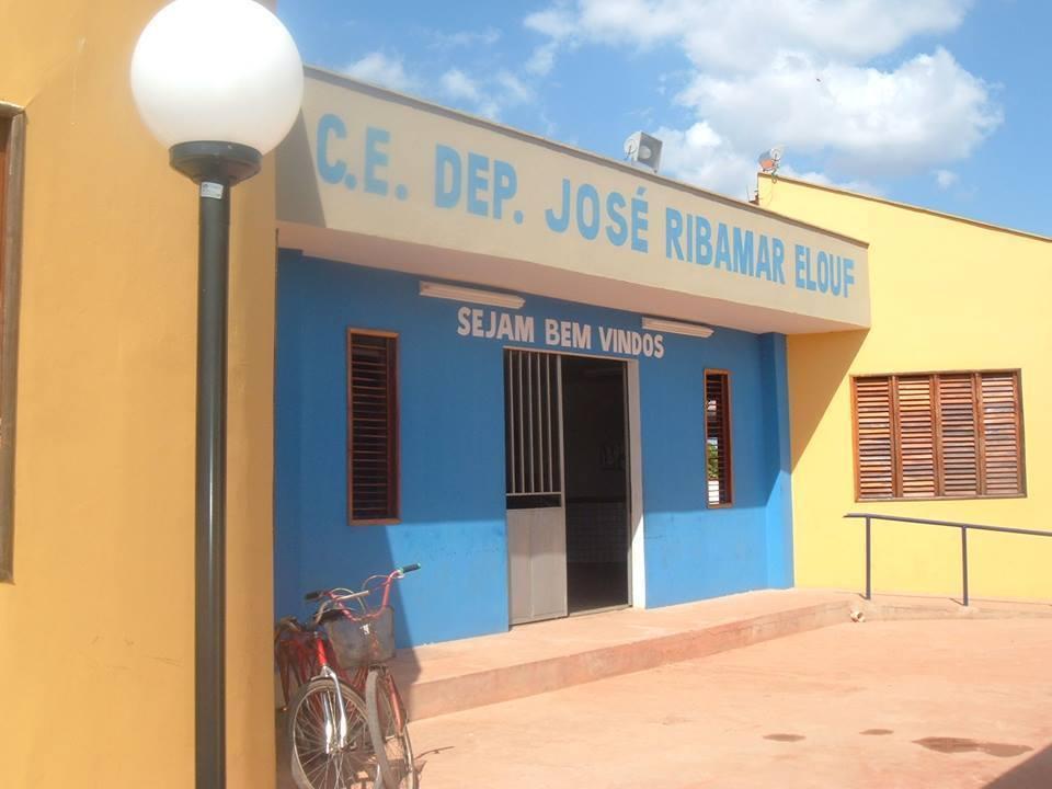 Escola onde ocorreu o crime