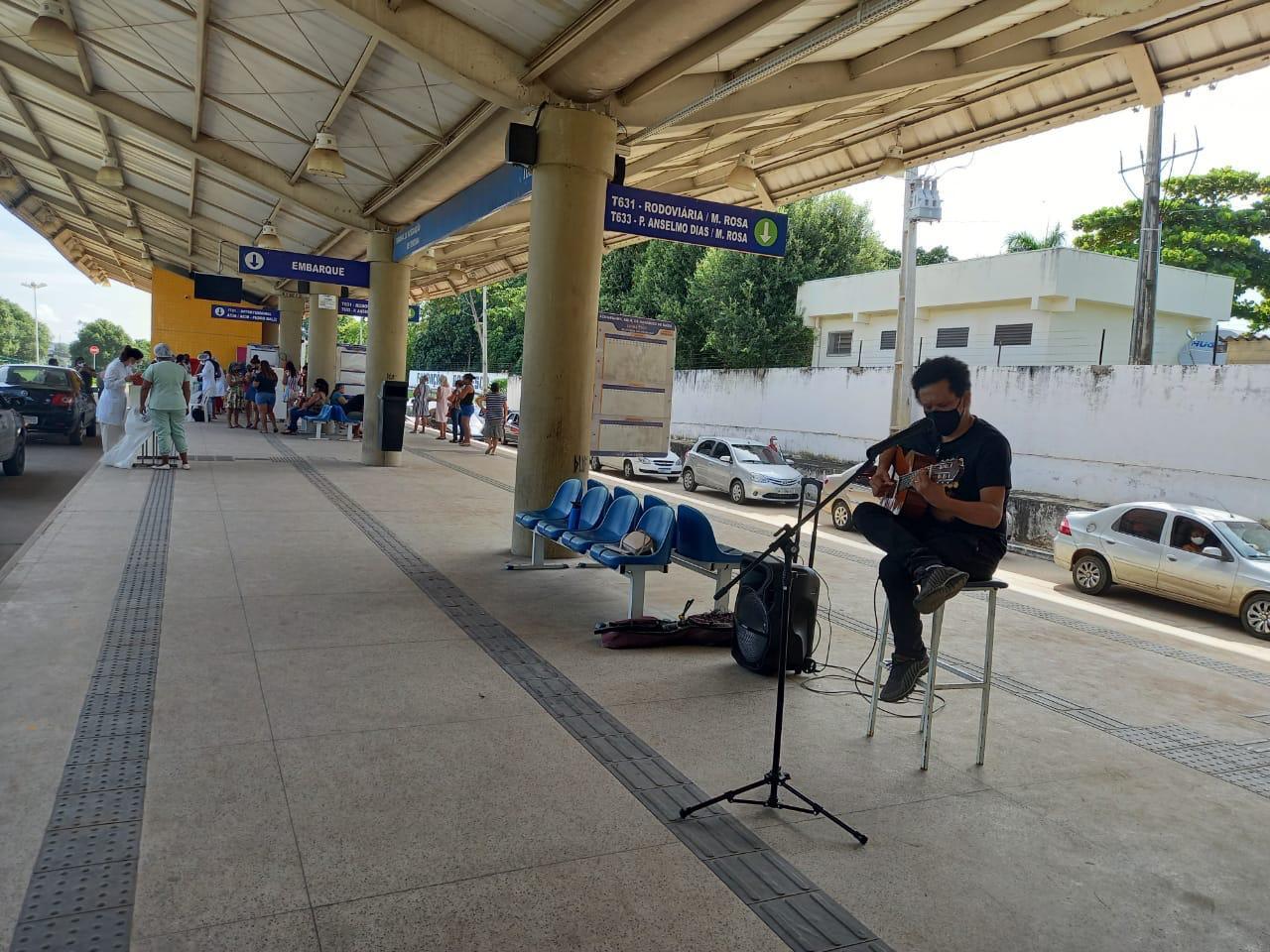 A Fundação Cultural Monsenhor Chaves (FMC), irá disponibilizar, em alguns postos Drive Thru, atrações musicais que prometem animar quem passar por estes locais