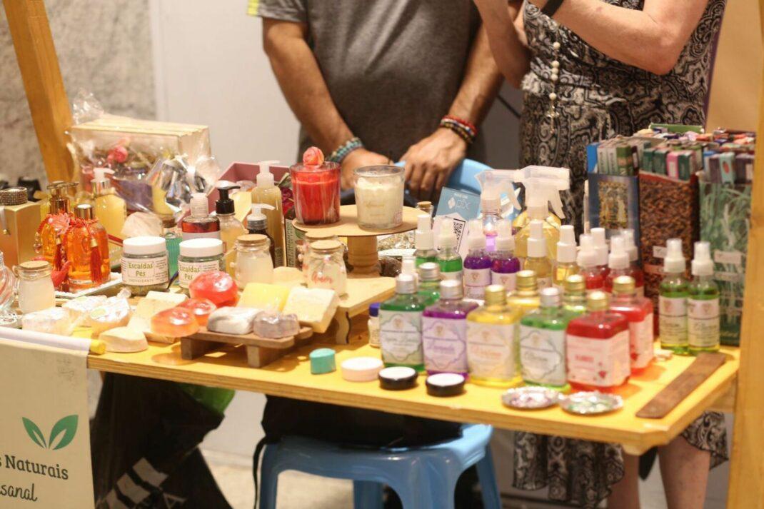 Feira “Artes Mulheres”