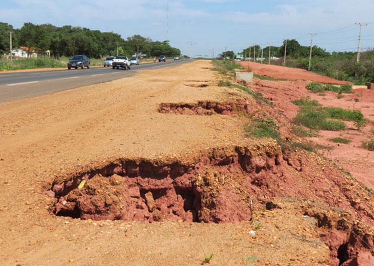 A duplicação das rodovias BR-316 e BR-343 está parada