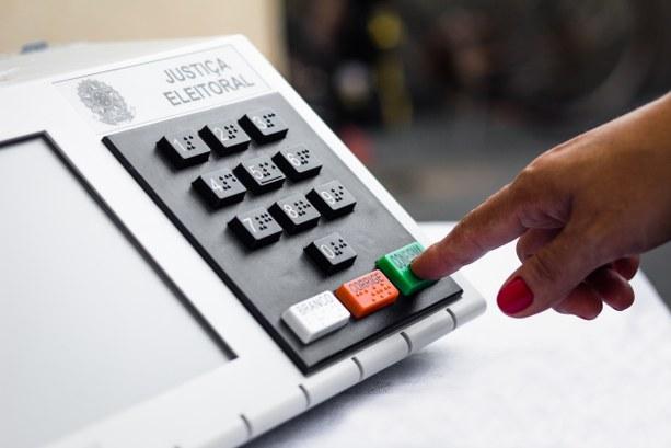 Canais de atendimento do TSE e MP Eleitoral recebem informações sobre condutas irregulares para abertura de investigação e penalidades